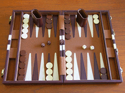 تصویری از بازی "تخته نرد" (Backgammon)، برجسته‌ترین بازی فکری منسوب به ایران باستان، با قدمتی بیش از 5000 سال