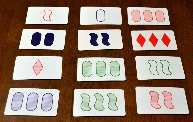 بازی کارتی Set